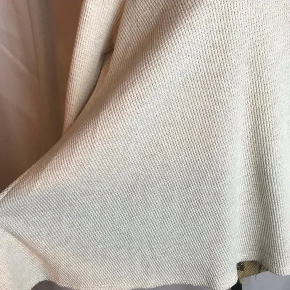 2 We the Free Rocksbility thermal swing long sleeve❤️FINAL SALE❤️ - Picture 12 of 16